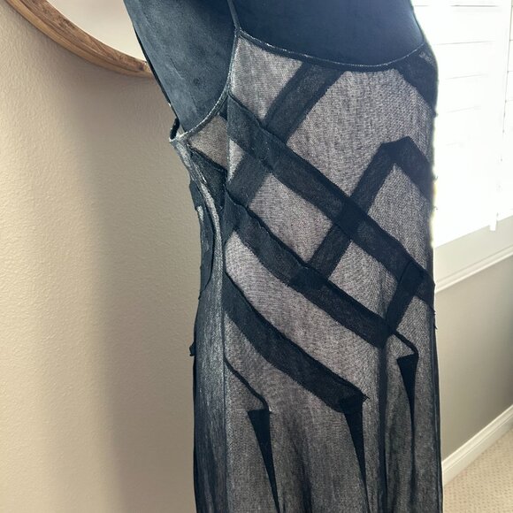 BCBG MaxAzria Dress Black Sheer Geometric Pattern Cream Slip Sleeveless SZ12 - Picture 3 of 6